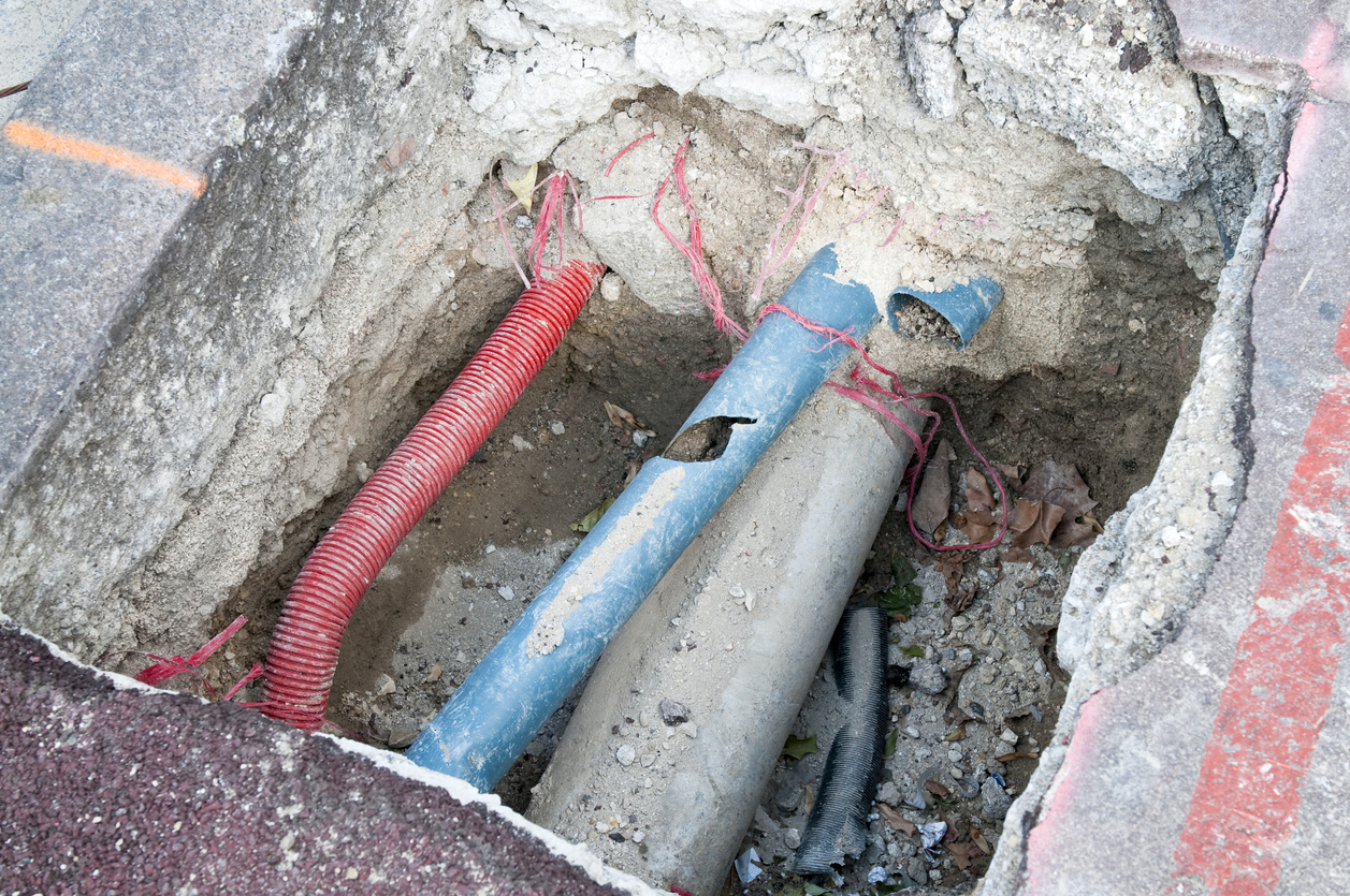 underground utility locating of a damaged pipe
